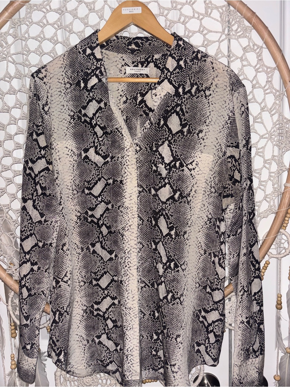 Equipment Femme Snake Print Button-Up Blouse Size Large A00401 - Picture 2 of 8